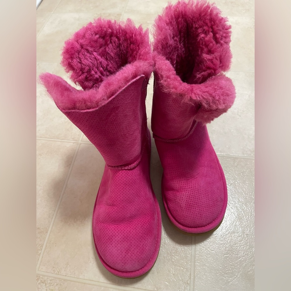Hot Pink Women’s UGG Boots